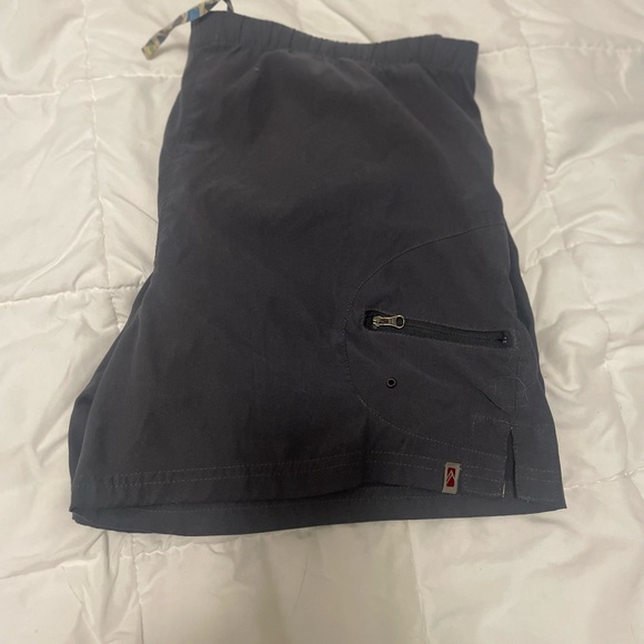 Alpine Design Shorts - Picture 5 of 5